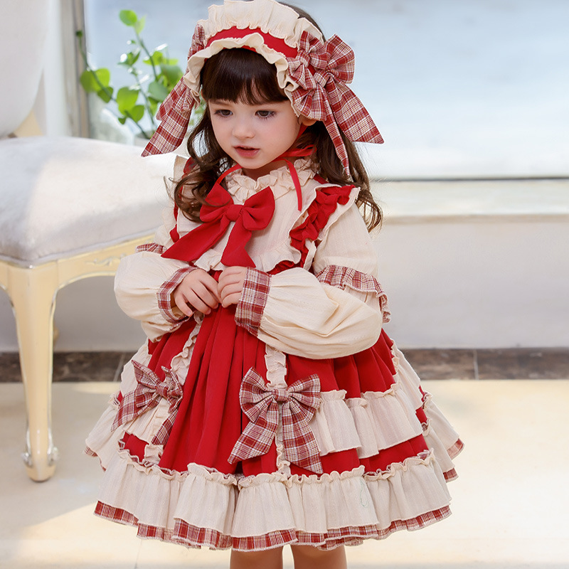 The girl Lolita dress