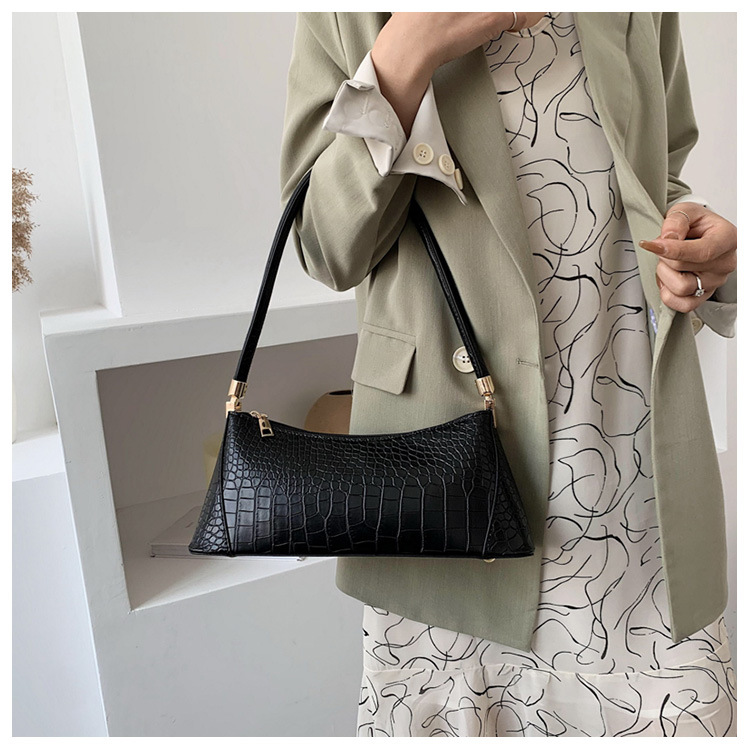 Temperament baguette shoulder bag