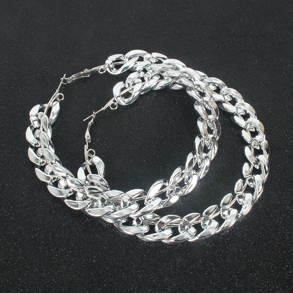 Geometric round metal earrings