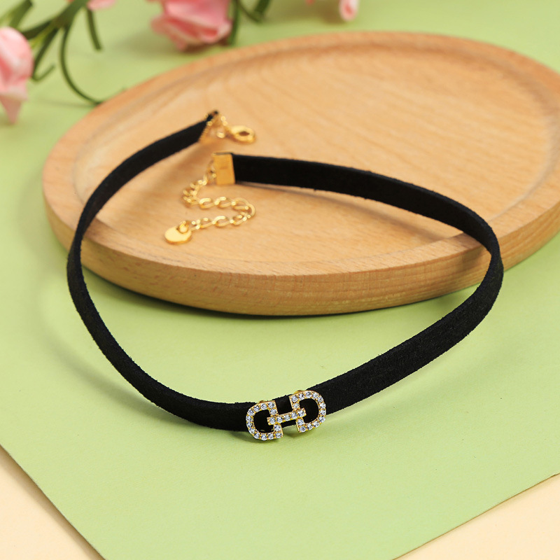 Net red temperament fashion trendy leather velvet necklace