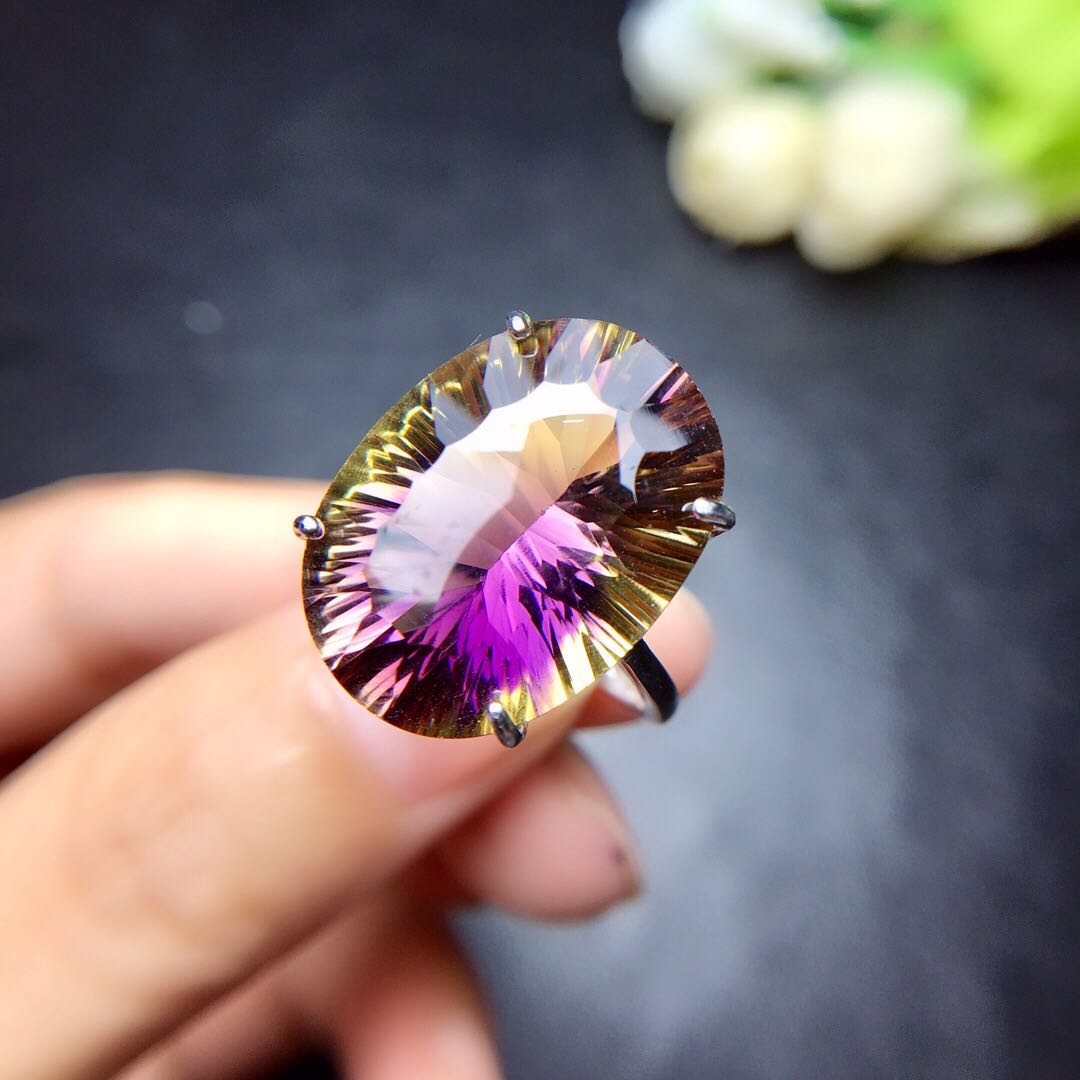 Super large grain violet yellow crystal ring
