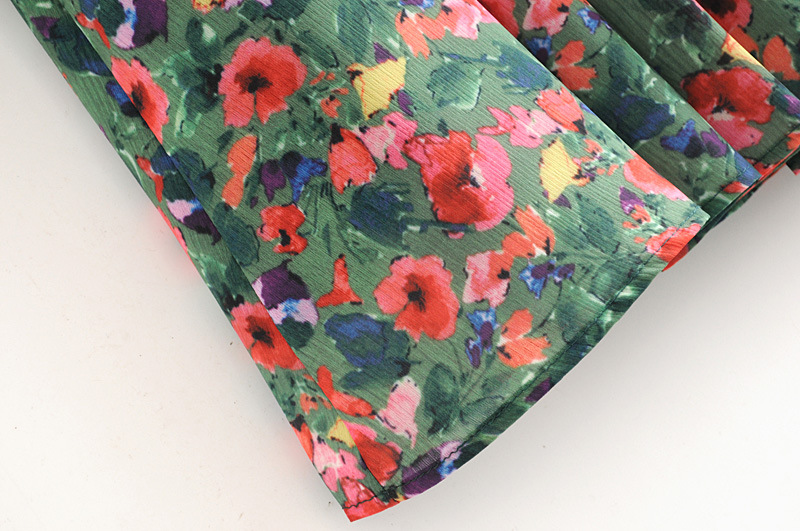 Floral print slit skirt