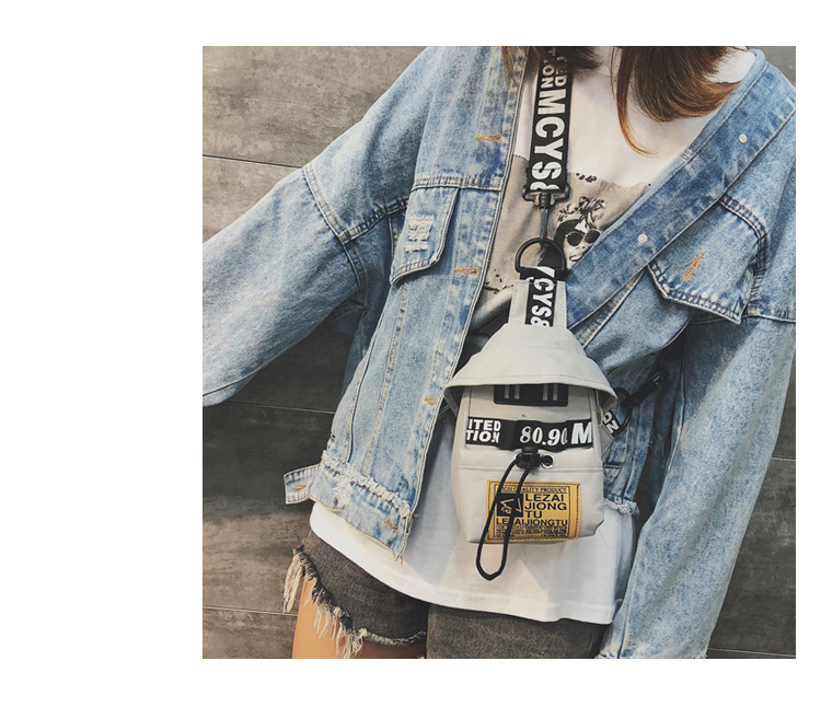 Canvas messenger bag