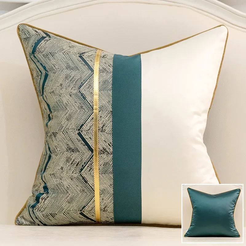 Geometric pattern ppcotton pillow - Green