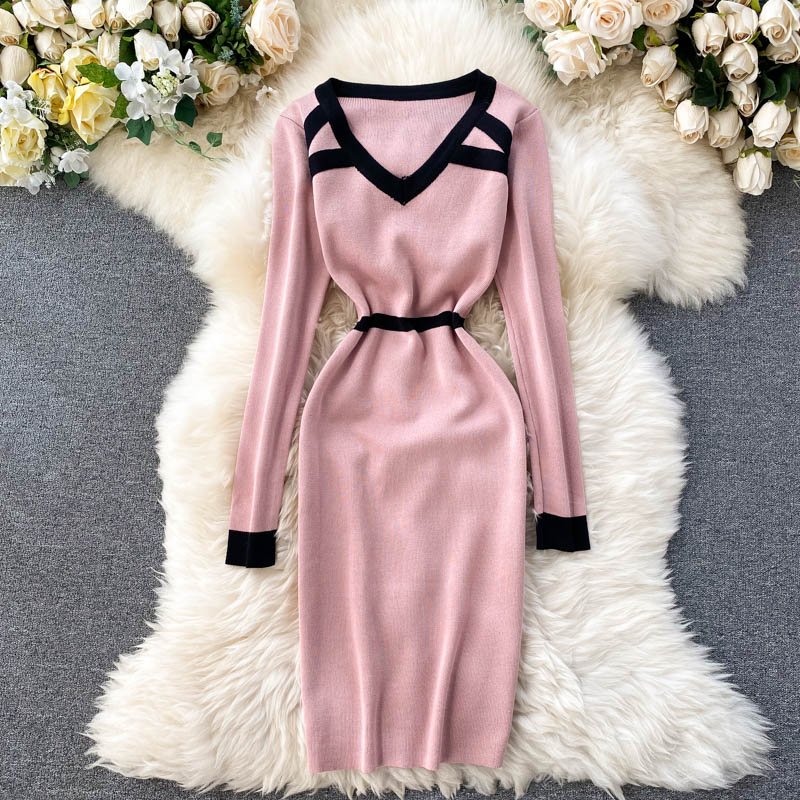 Base skirt knitted dress