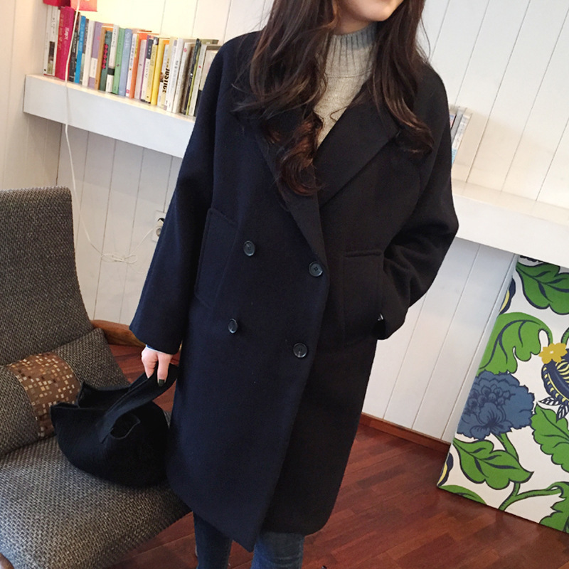 Mid-length woolen coat