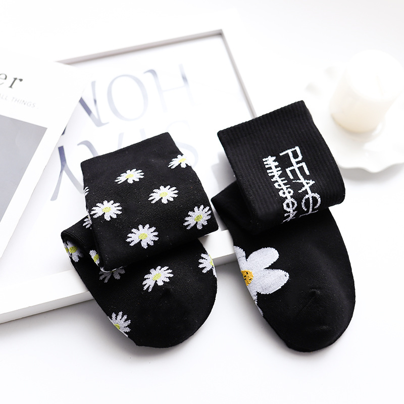 Daisy black socks