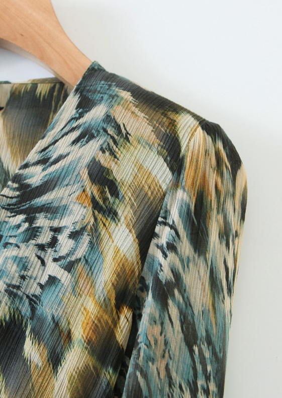 فستان نحيف عند الخصر بطبعة مطبوعة