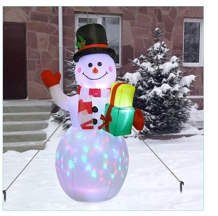 Decorate the garden for Christmas