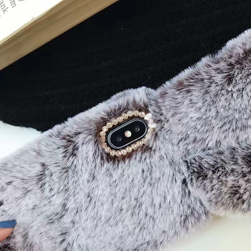 Plush warm phone case - Image 19