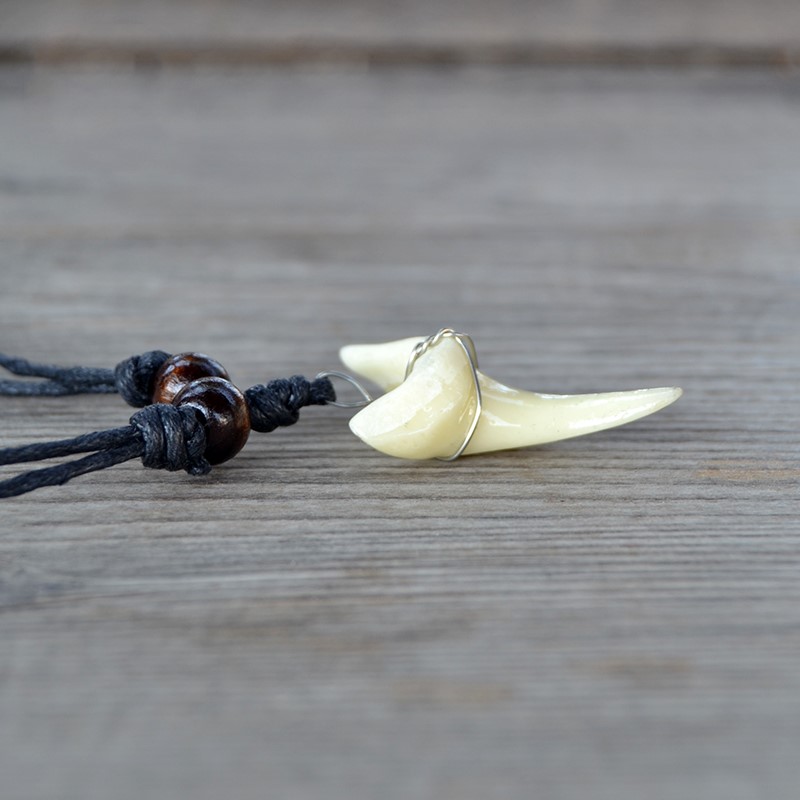 Men's Necklace Imitation Shark Tooth Pendant