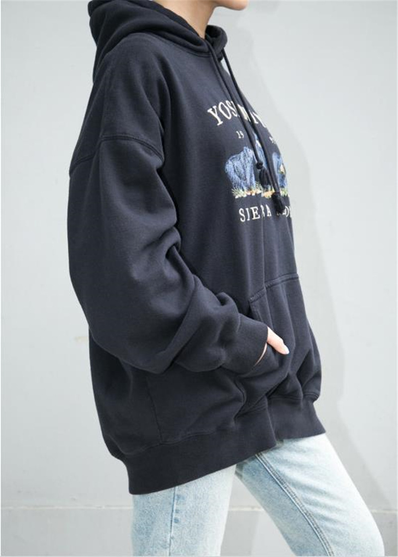Embroidered Polar Bear Loose BM Sweatshirt