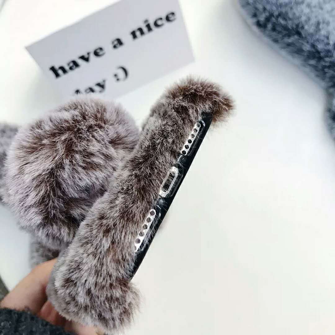 Plush warm phone case - Image 6