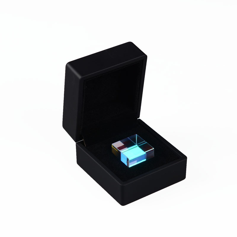 Gift color prism