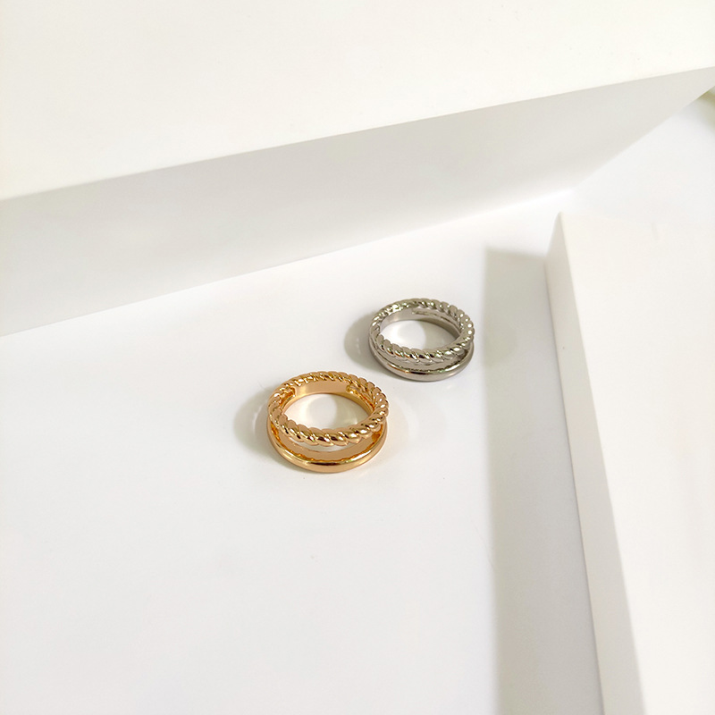 Double layer smooth twist hipster ring