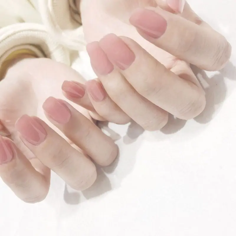 Fake Nails Can Be Taken with Long and Short