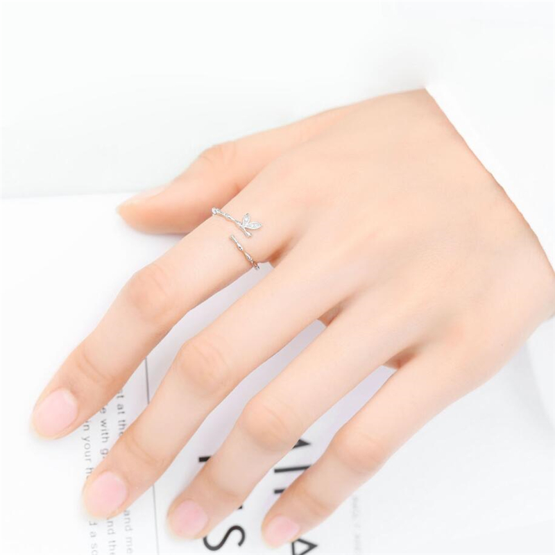 Frosty Wind Sterling Silver Ring