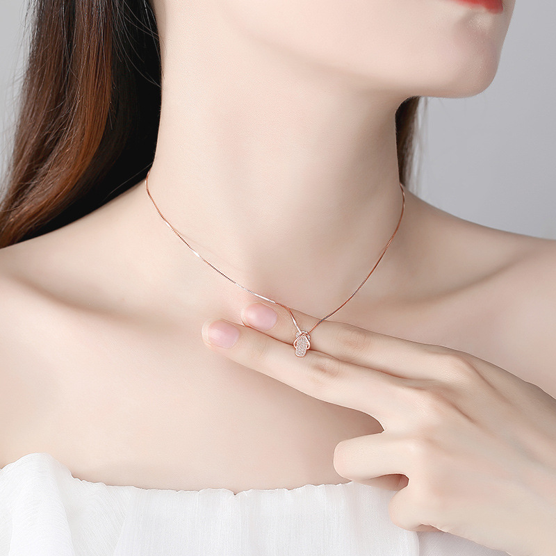 Creative slippers necklace