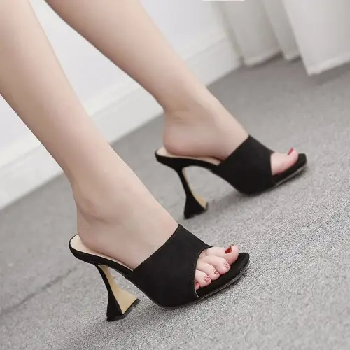 Versatile wine glass and high-heeled sandals