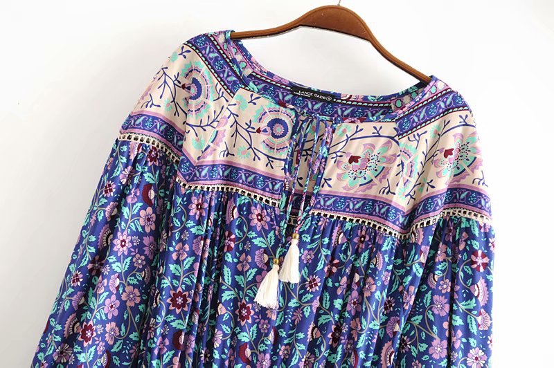 Positioning print long sleeve dress