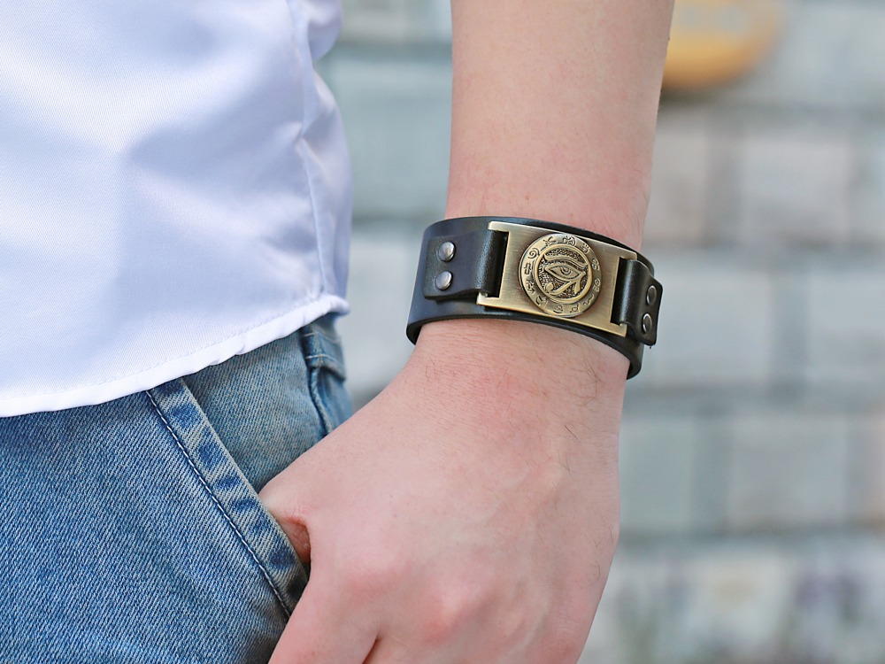 Eye of Horus alloy leather bracelet