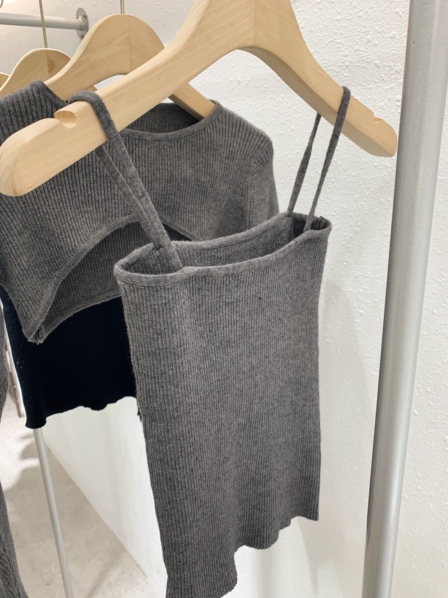 Knitted two-piece suit