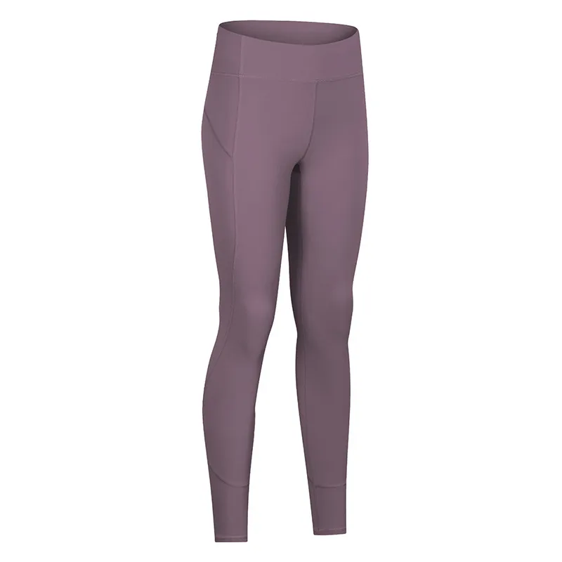 Women's three-dimensional stitching hip-lifting yoga pants - Brown