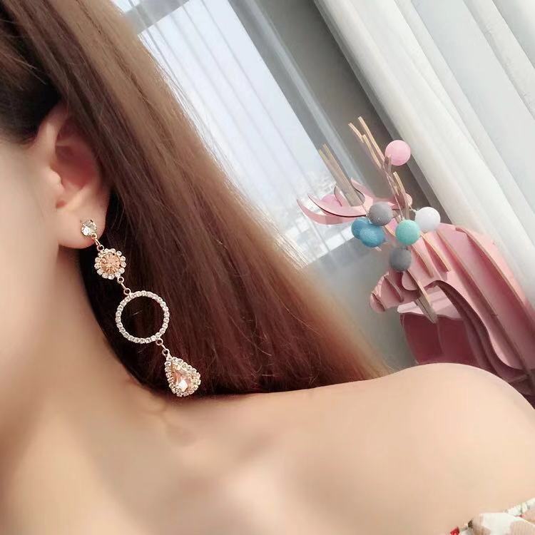 Vintage Baroque Crystal Stud Earrings
