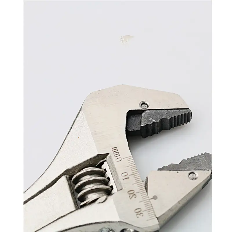 Ratchet fast adjustable wrench