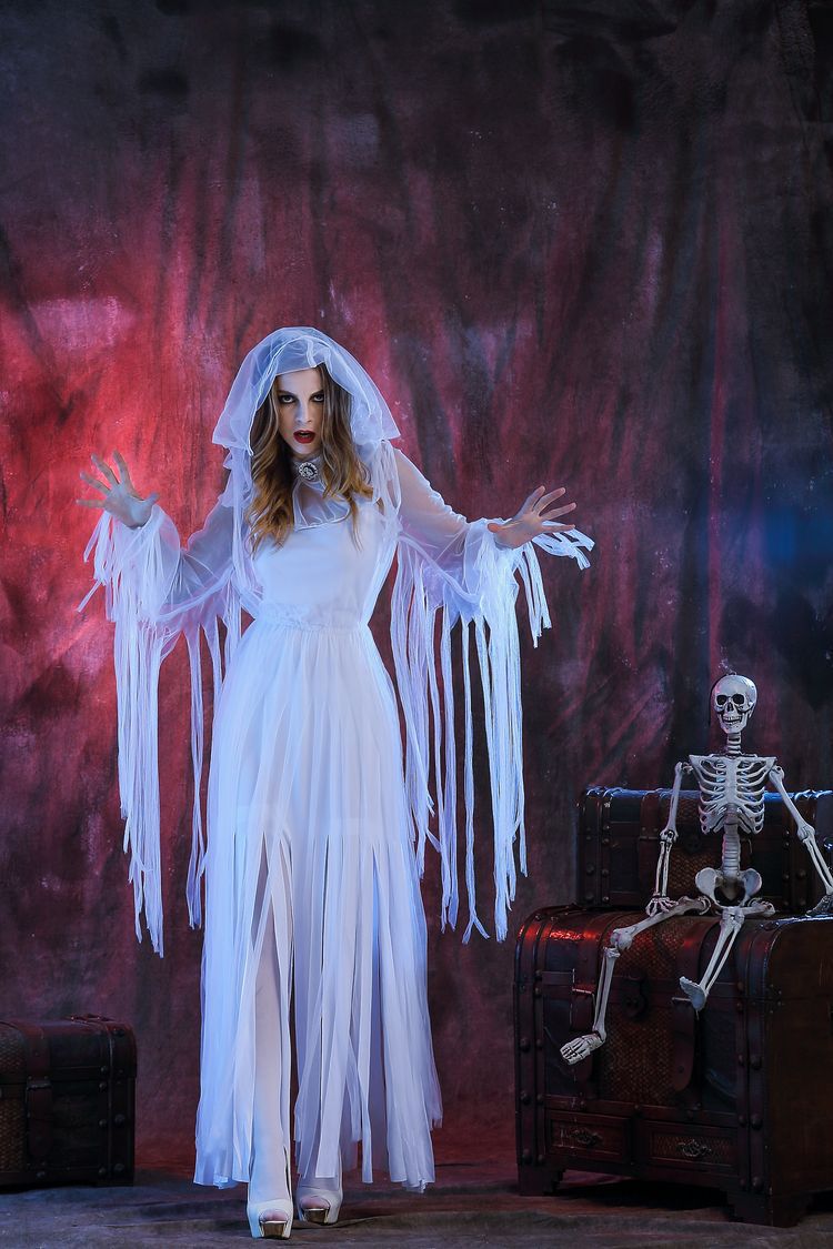 Female ghost bride costume wedding dress