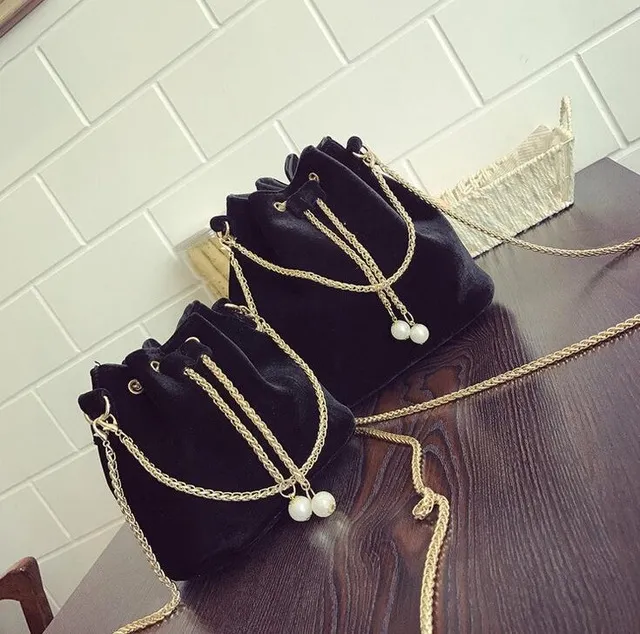 Diagonal chain flannel coin purse Black - Shop at LoveMi