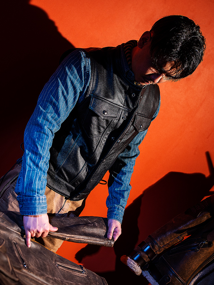 Motorcycle vintage cowhide vest