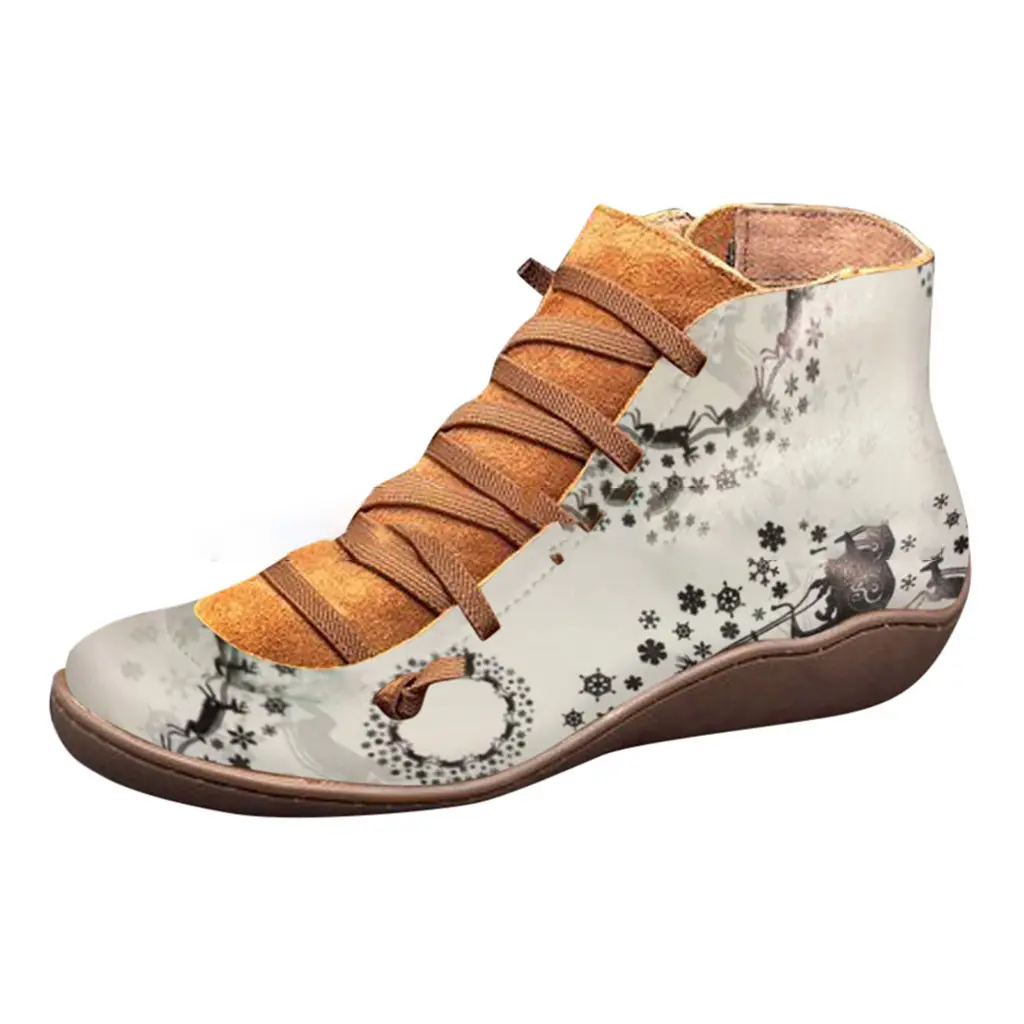 Women's flat short boots