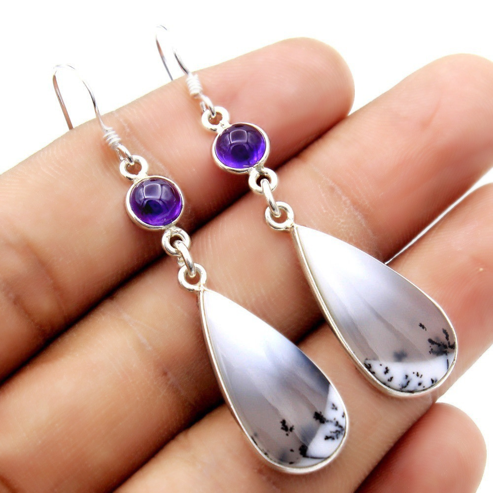 Ethnic drop-shaped earrings