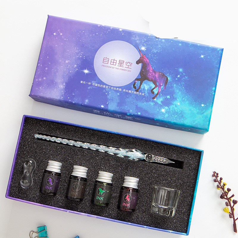 Detailed view of the pen nib and accessories