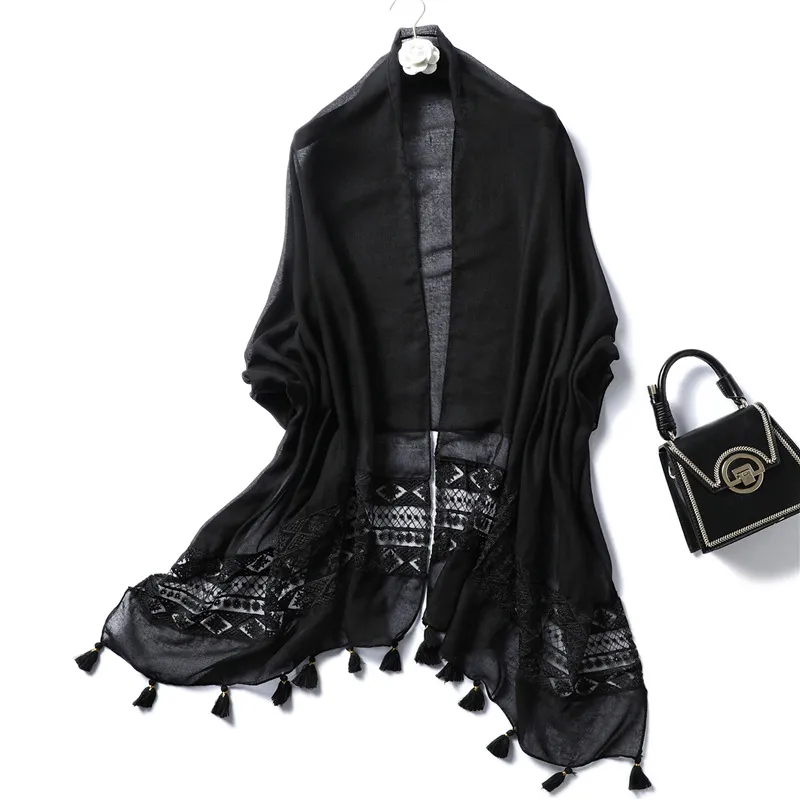 Fringed lace stitching scarf - Black
