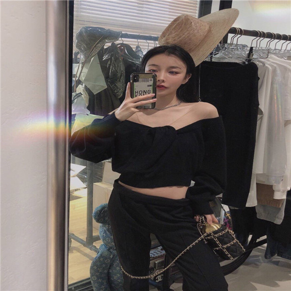 long sleeve camel  Stitching sweater