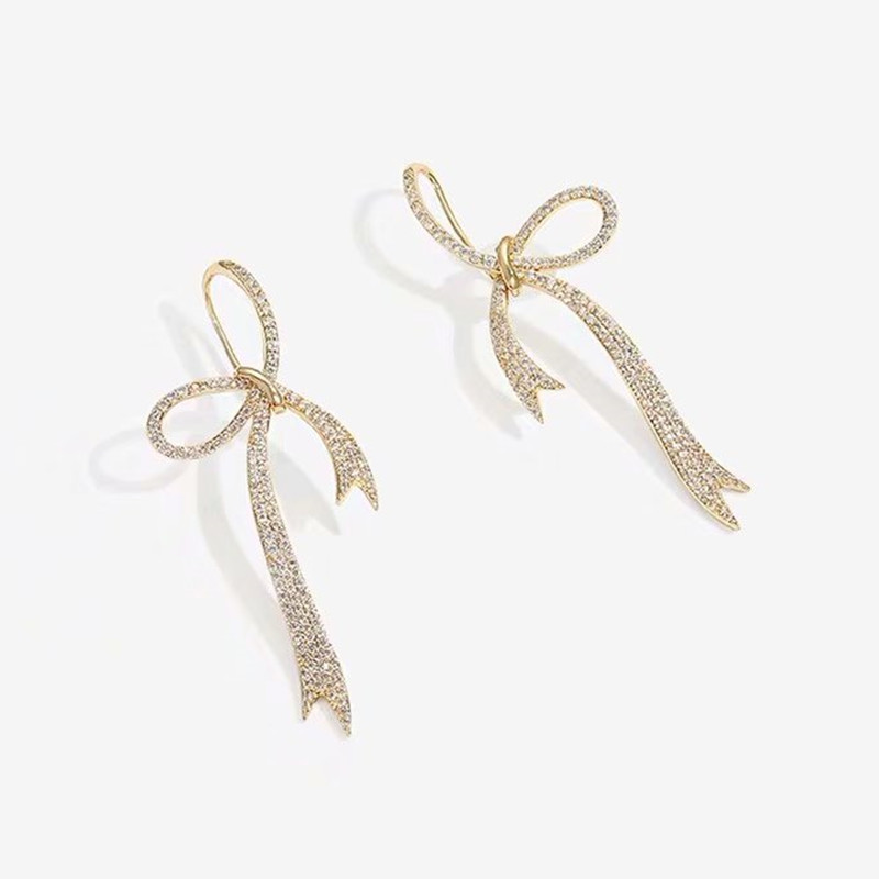 Show face thin earrings earrings