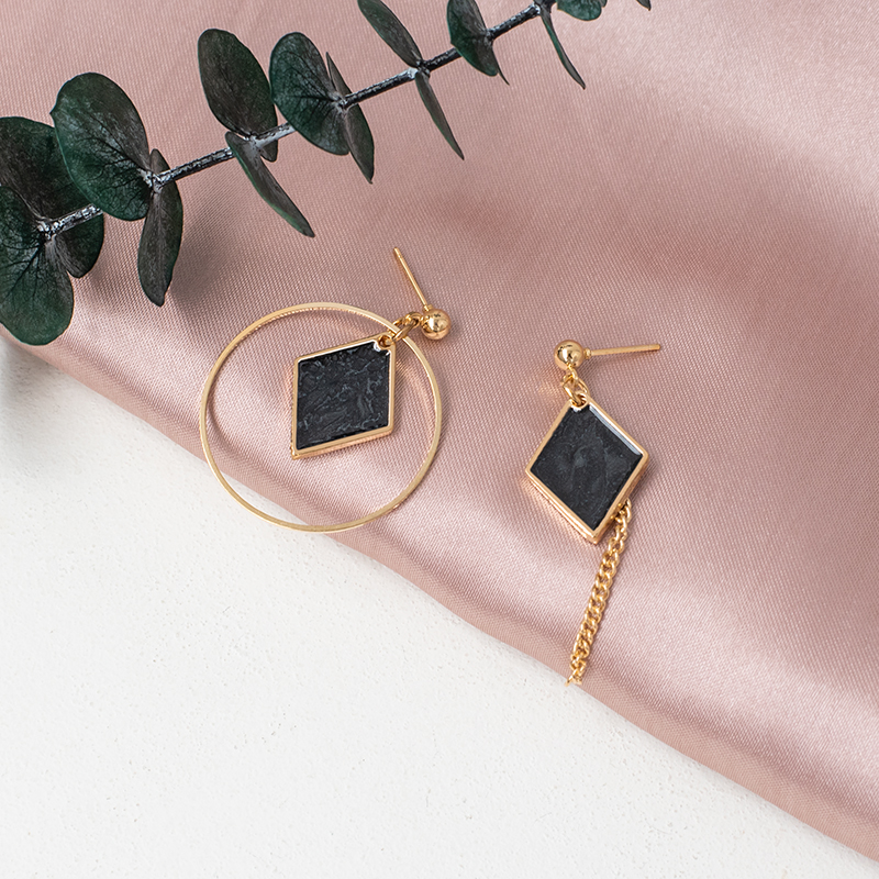 Geometric earrings