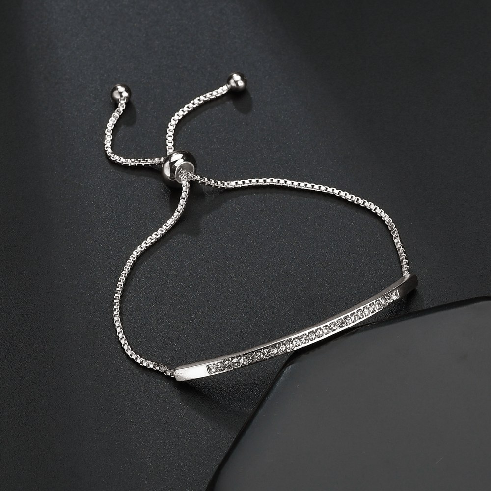 Adjustable women's bracelet