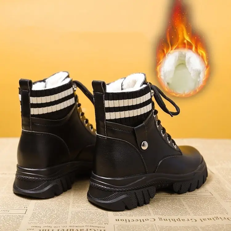 Fashionable Thick Bottom Inner Increase Martin Boots