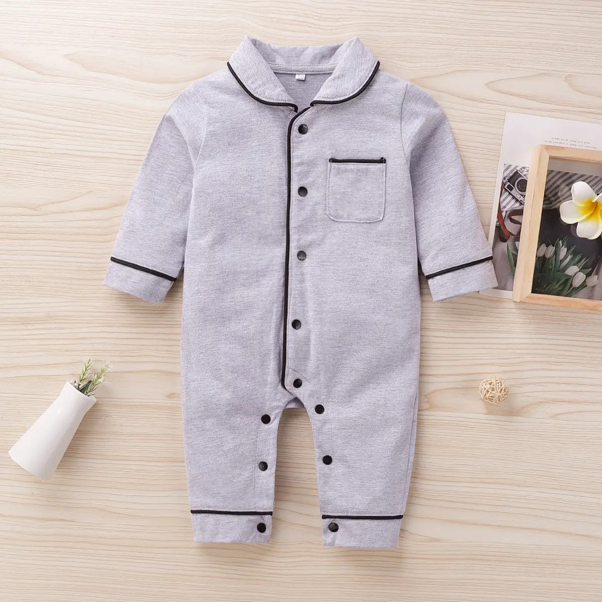 Spring And Autumn Solid Color Baby Button Bodysuit