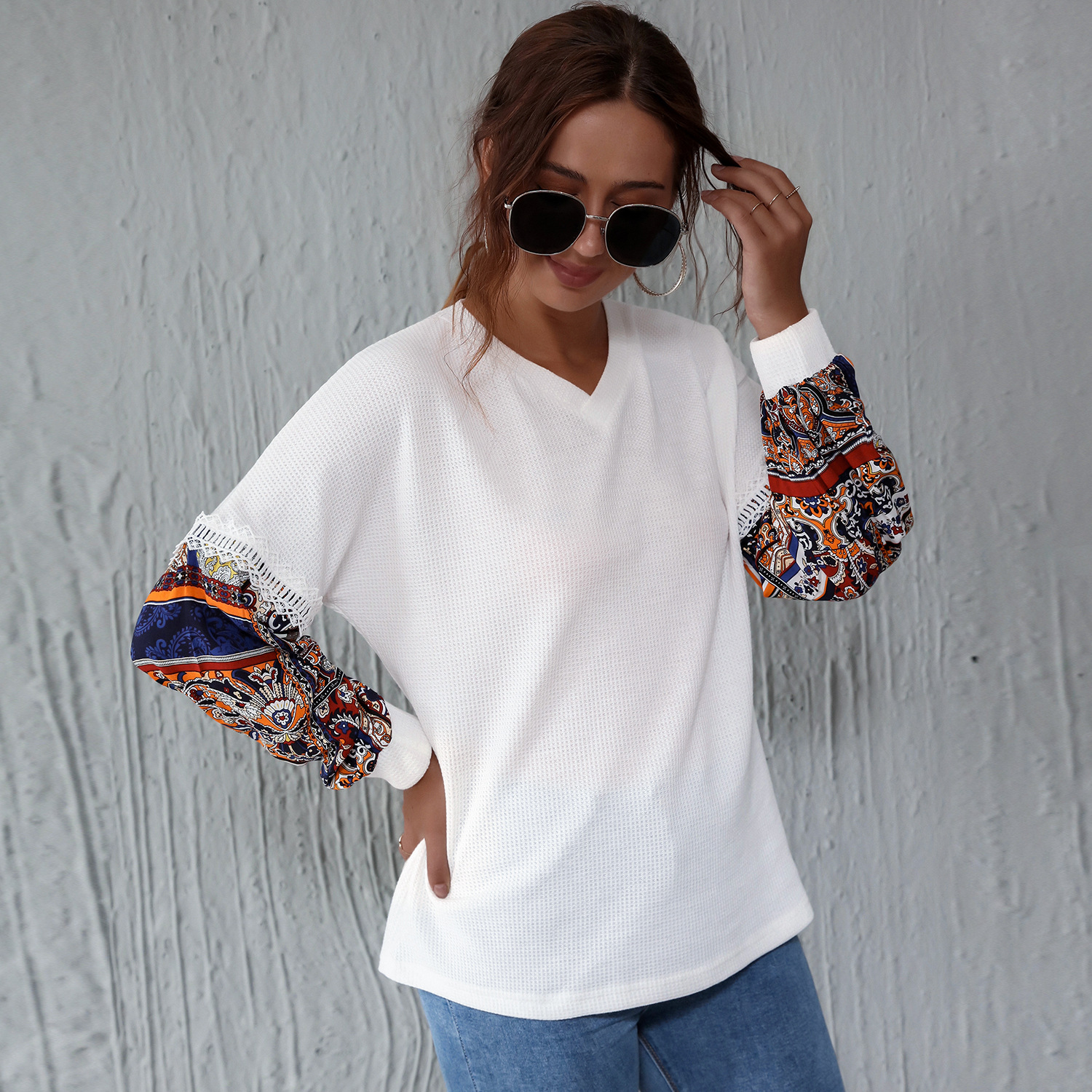 Fashion Women's V-Neck Color Matching Casual Top