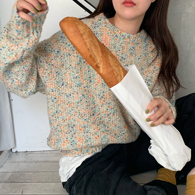 Age Reducing Granular Round Neck Long Sleeve T-Shirt