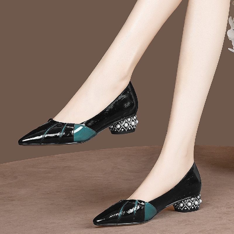 Pointed Toe Rhinestone Leather Single Shoes