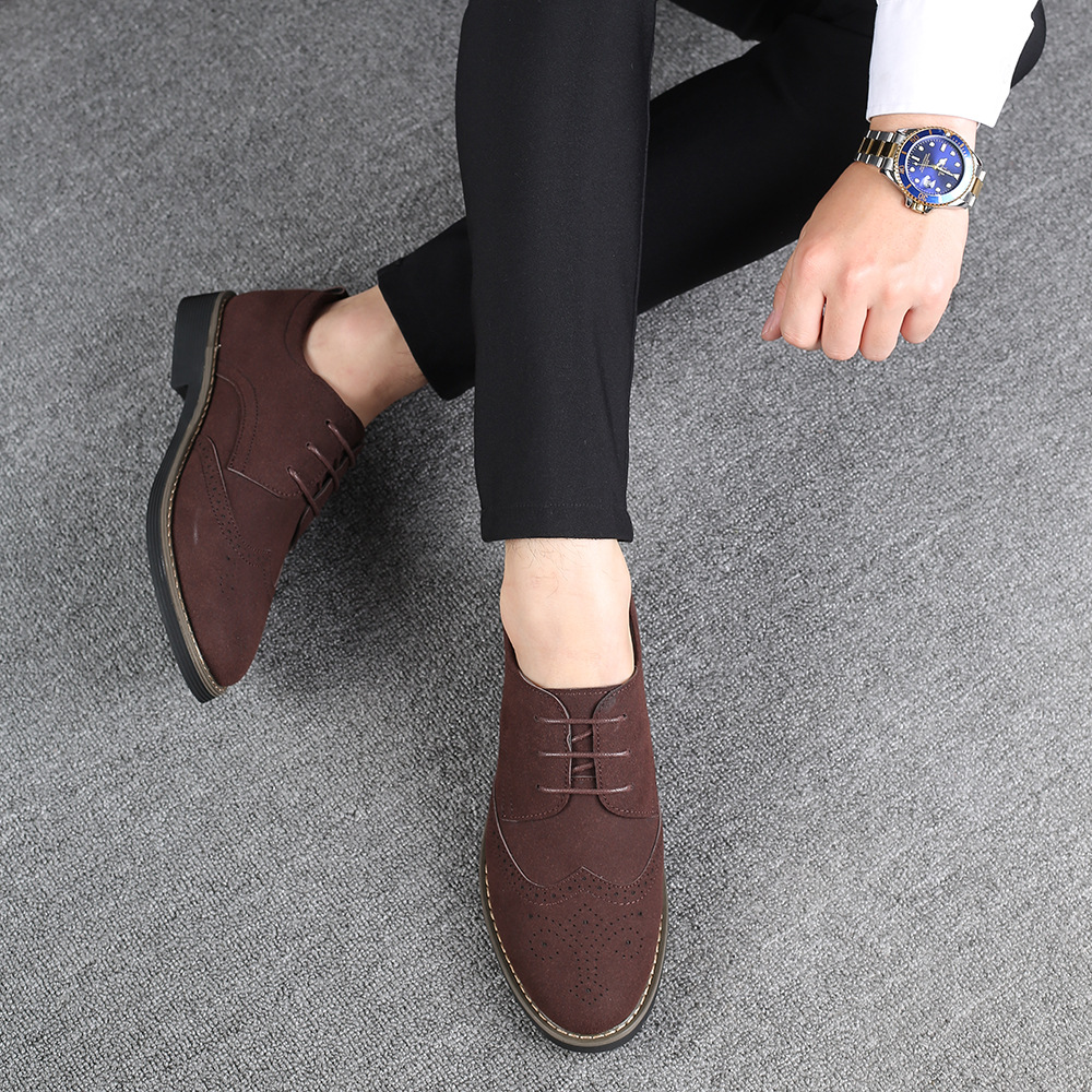 Solid Color Male British Casual Carved Leather Shoes