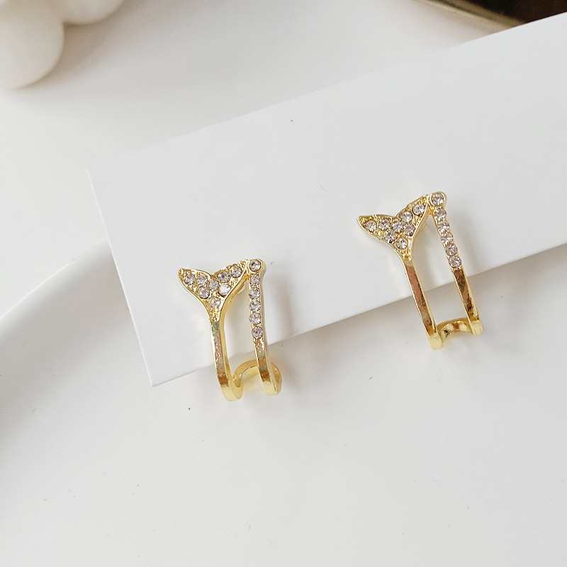 Zircon Fish Tail Diamonds Exquisite Small Sweet Earrings