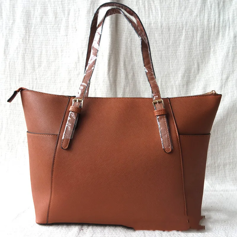 European and American Ladies One-Shoulder Handbags - Brown