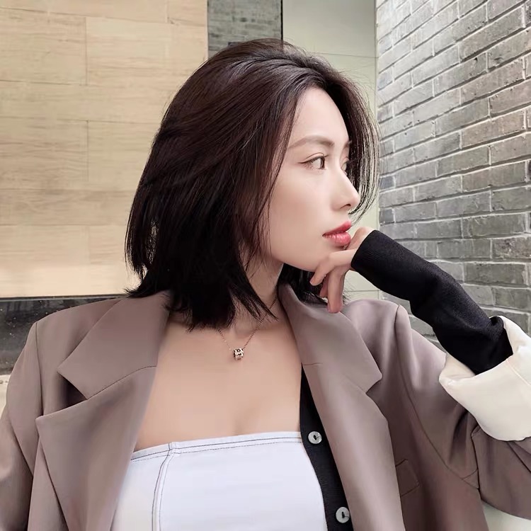 Simple Titanium Steel Roman Digital Flash Necklace