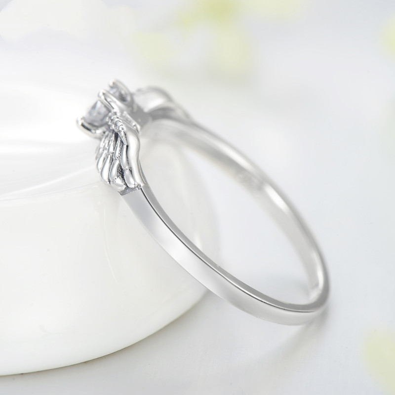 European and American Diamond Angel Wing Ring